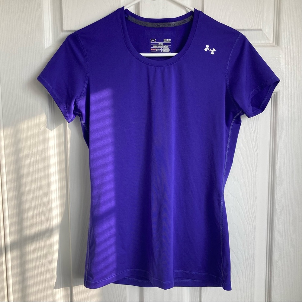 Under Armour Fitted athletic Shirt dark purple blue women’s size S